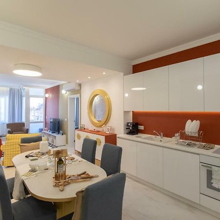 Vitosha Blvd 3-Bedroom, 2-Bathroom Lux Suite Sofya Dış mekan fotoğraf