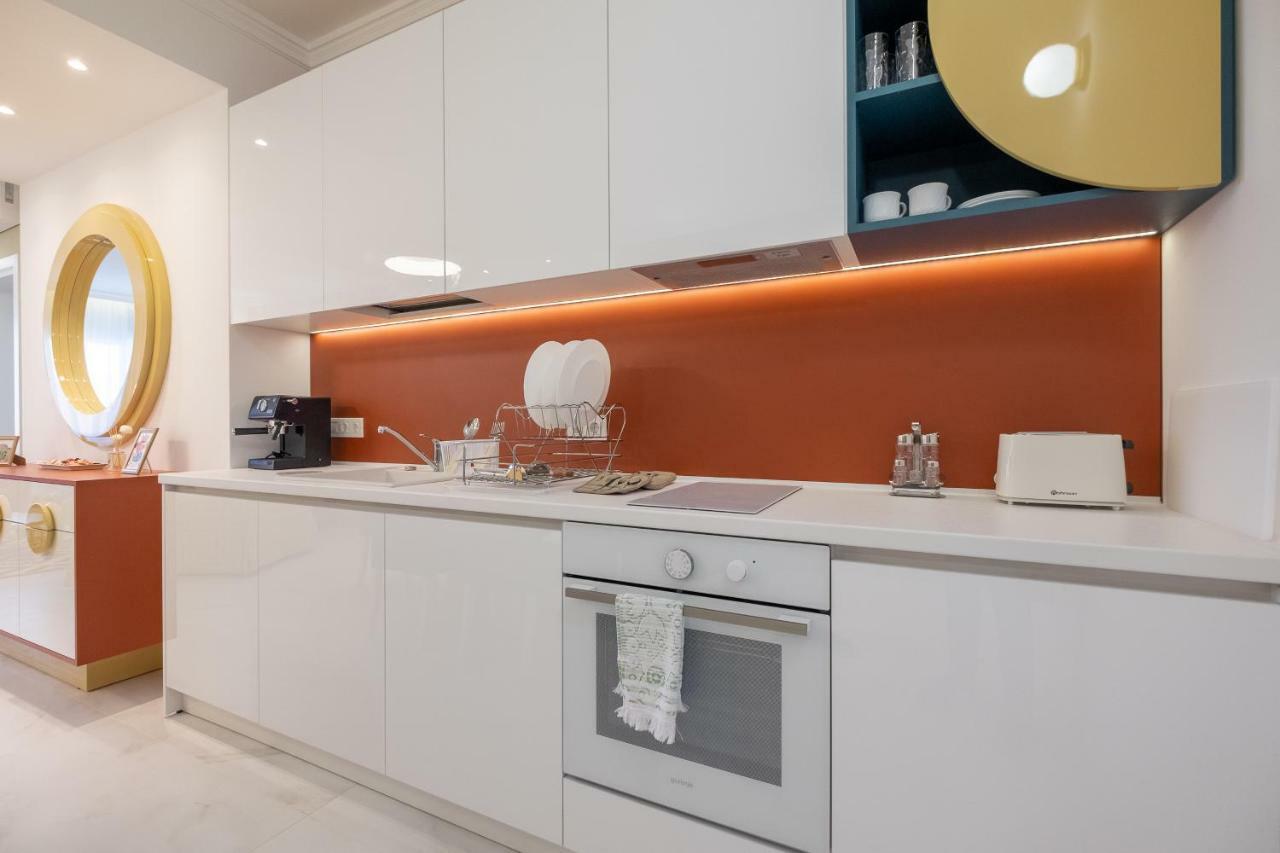 Vitosha Blvd 3-Bedroom, 2-Bathroom Lux Suite Sofya Dış mekan fotoğraf